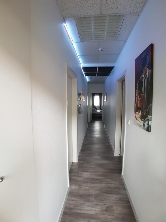 Хостел Boardinghouse Sinsheim Zentral Am Burgplatz Екстер'єр фото